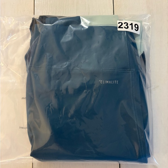 Adidas Women’s Leggings Size Small NWT Running Yoga Gym Workouts - Picture 13 of 13